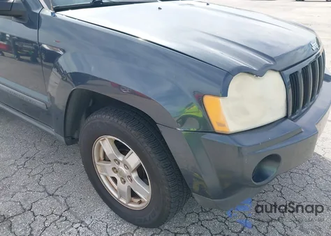 2007 Jeep Grand Cherokee Laredo z USA, uszkodzony, nr VIN 1J8GS48K27C526007